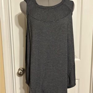 Xersion Gray Striped Tank Top